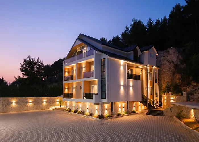 Forest Park Hotel Kruje - Nature And Calm At Kruja\'S Gate
