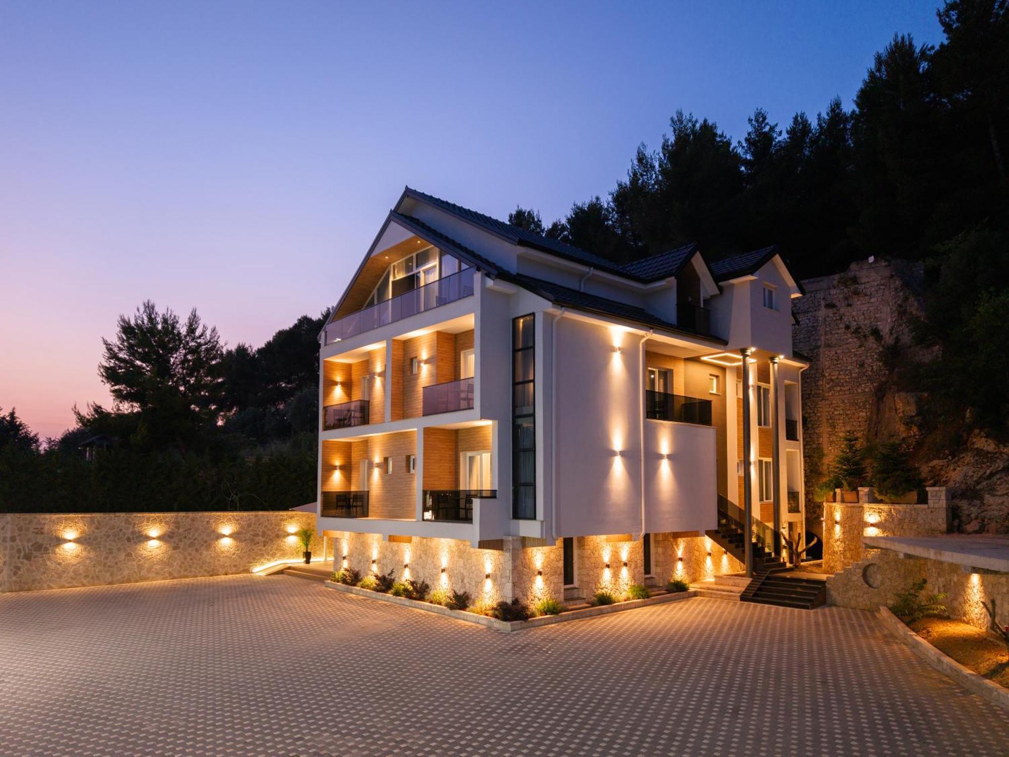 Hotel Forest Park - Nature And Calm At Kruja's Gate