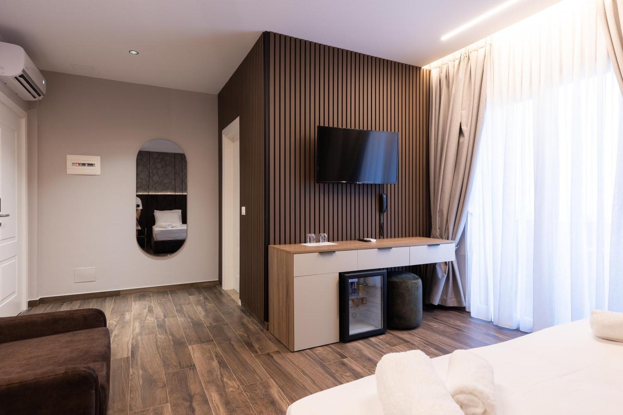 Forest Park - Nature And Calm At Kruja's Gate Hotel
